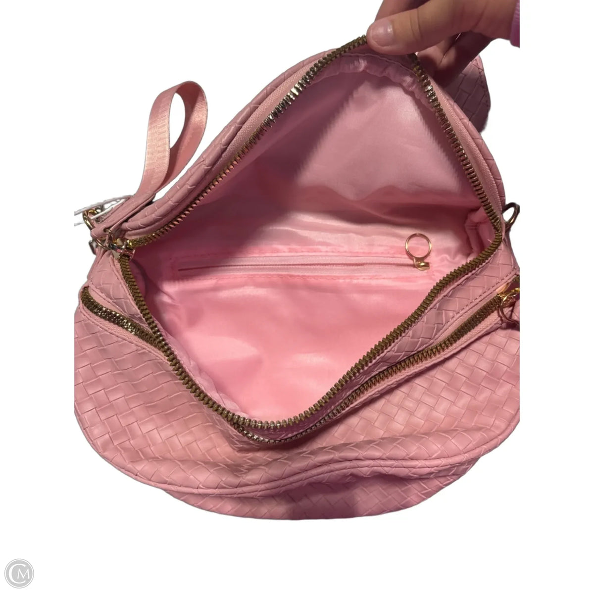 Crossbody By Cmc, Size: Medium