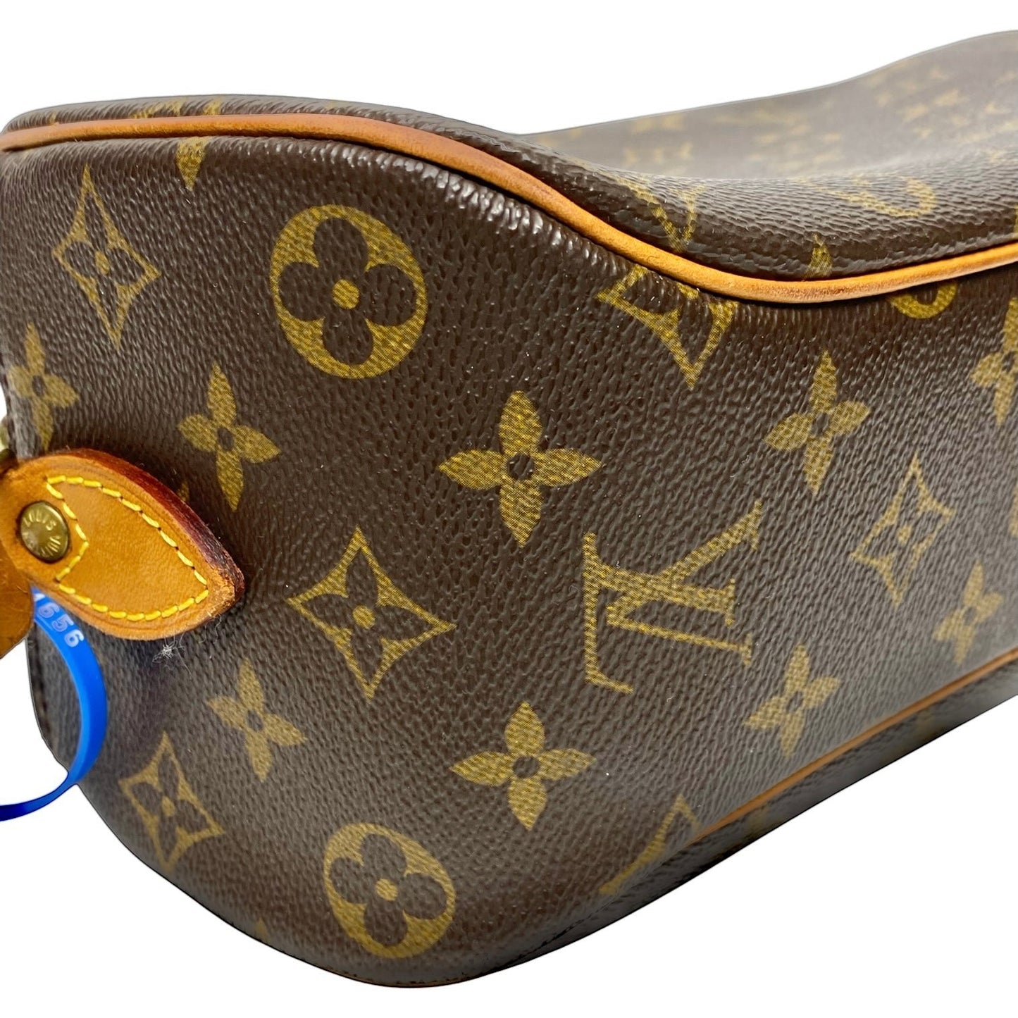 Crossbody Luxury Designer By Louis Vuitton, Size: Small