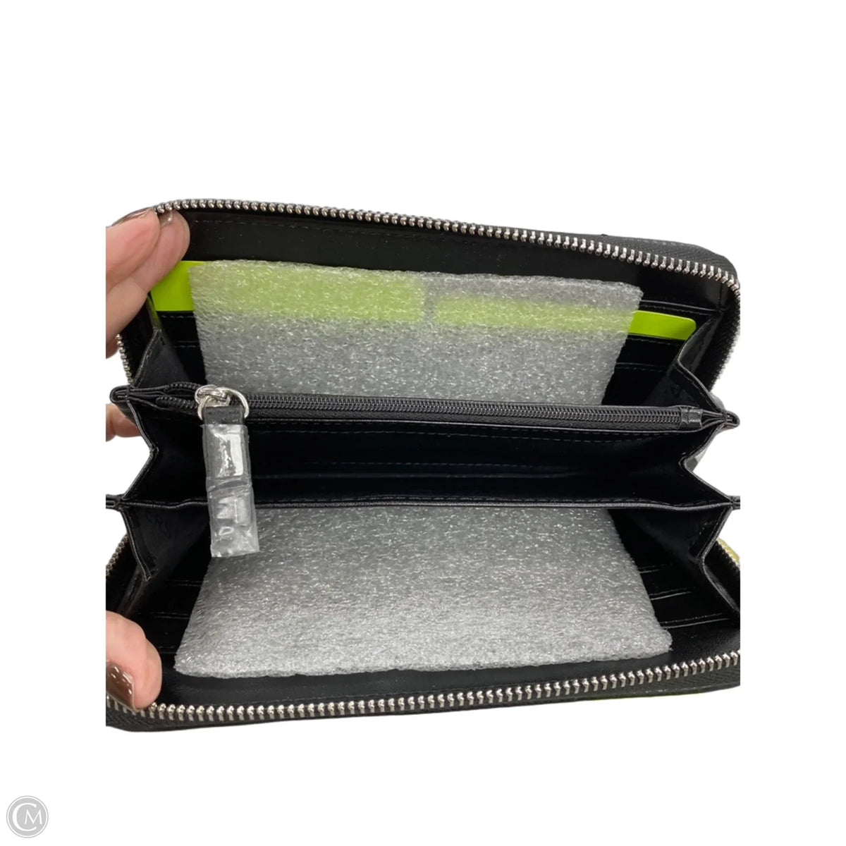 Wallet By Cmb, Size: Large