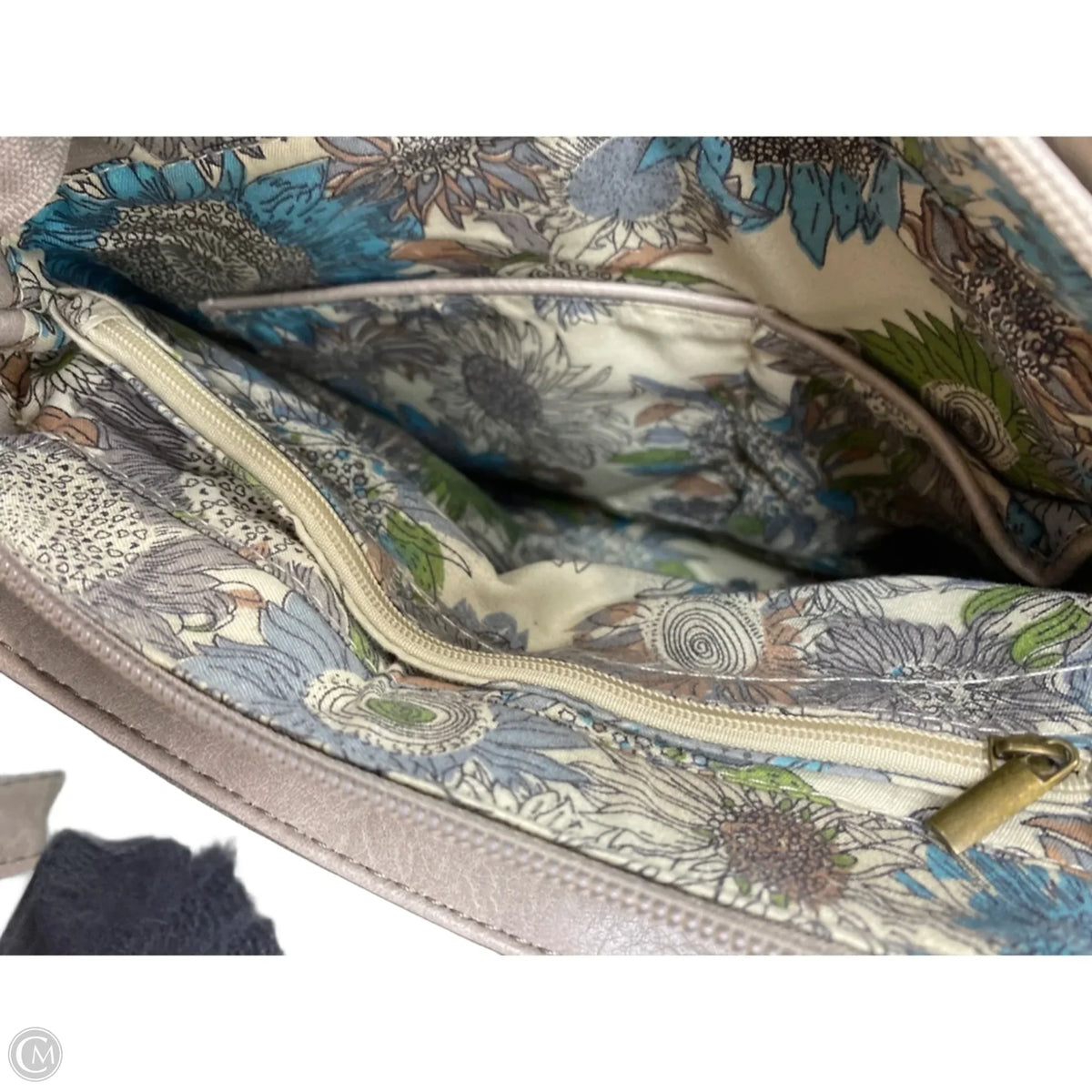 Crossbody By Cmc, Size: Medium