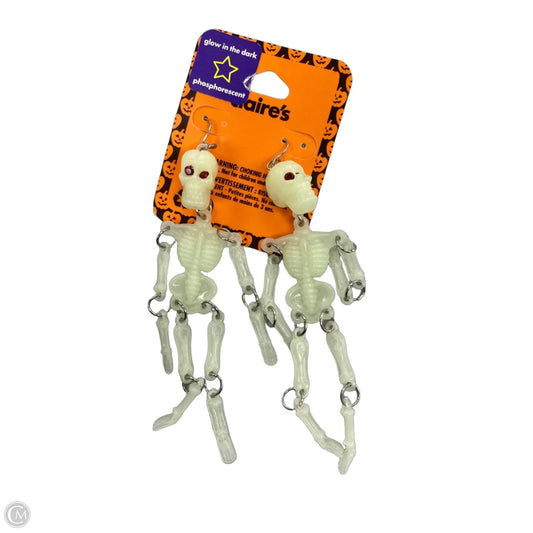 Earrings Dangle/drop By Claires