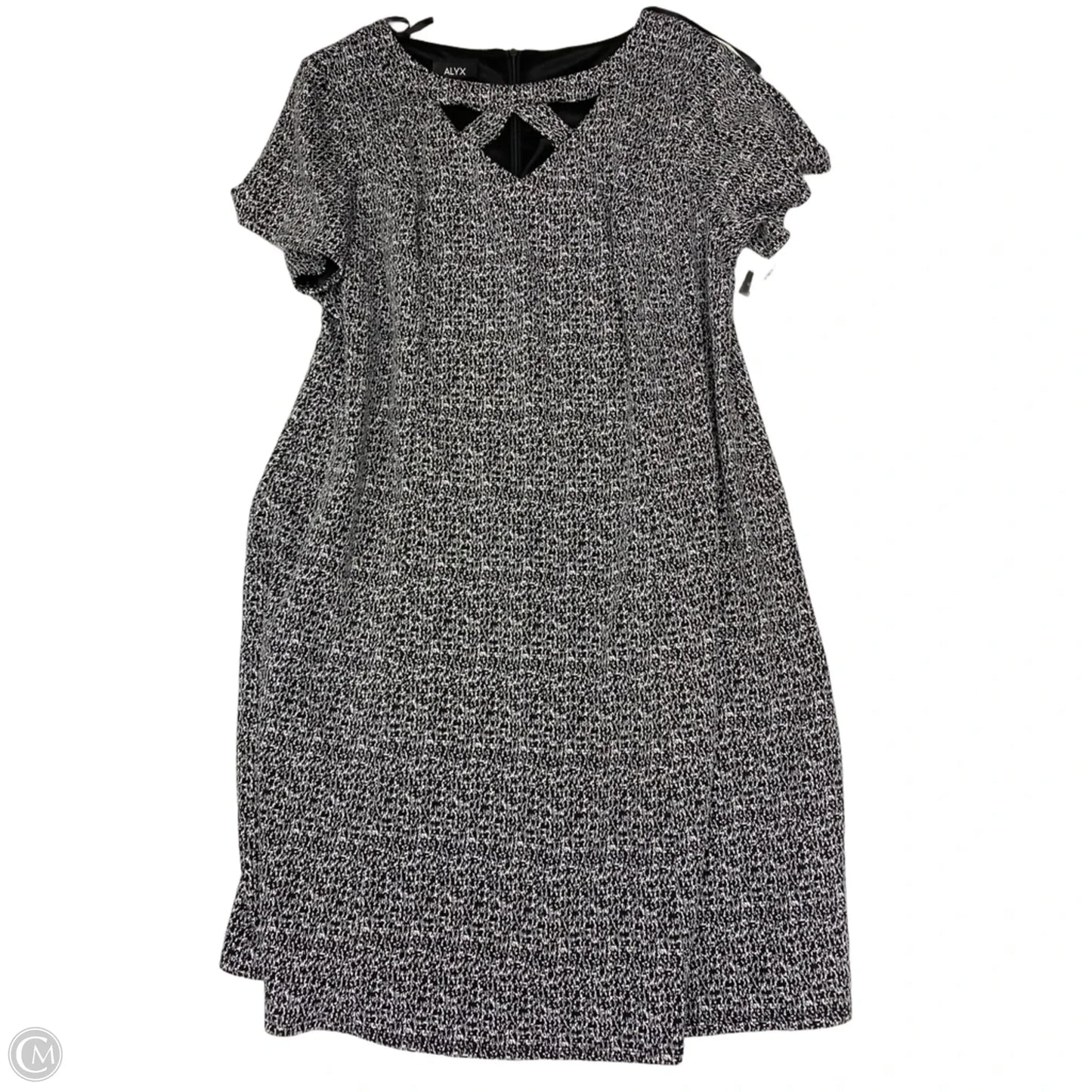 Dress Casual Short By Alyx In Black & White, Size: 20