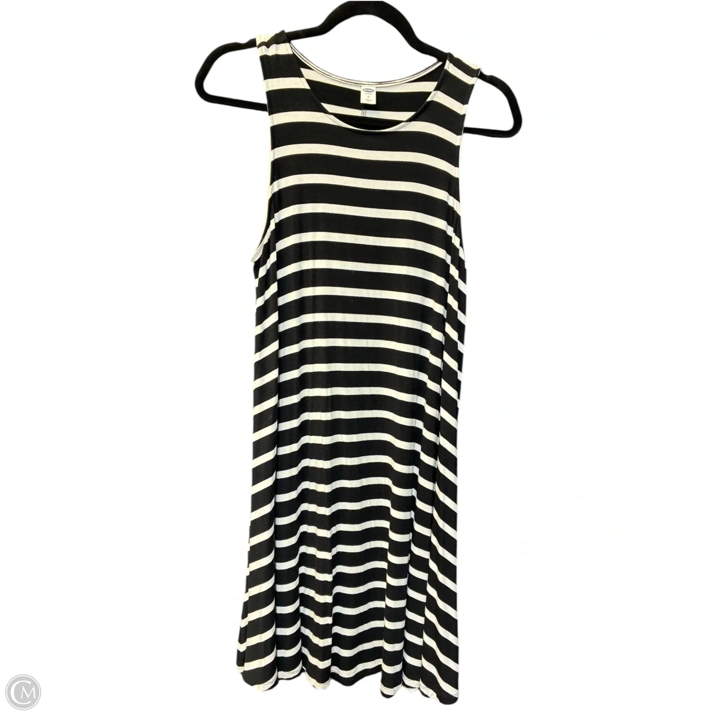 Dress Casual Short By Old Navy In Black & White, Size: M