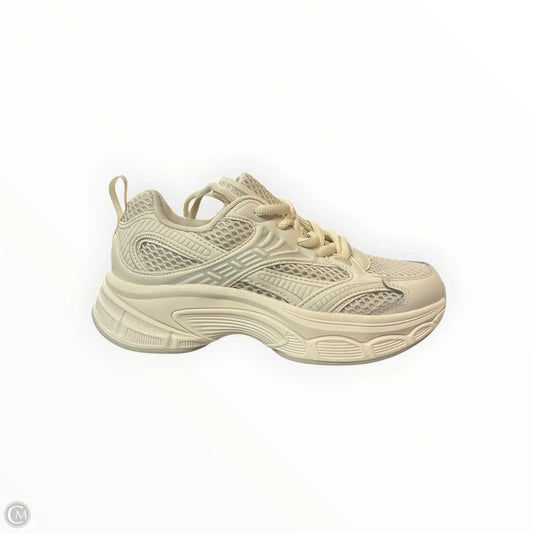 Shoes Athletic By Cmf In Beige, Size: 5