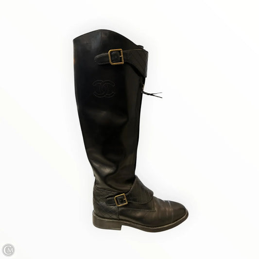 Boots Luxury Designer By Chanel In Black, Size: 7.5