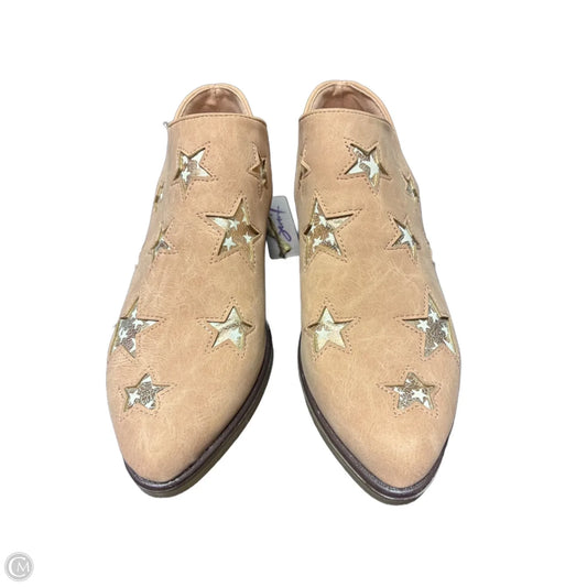 Shoes Flats By Seven 7 In Tan, Size: 7