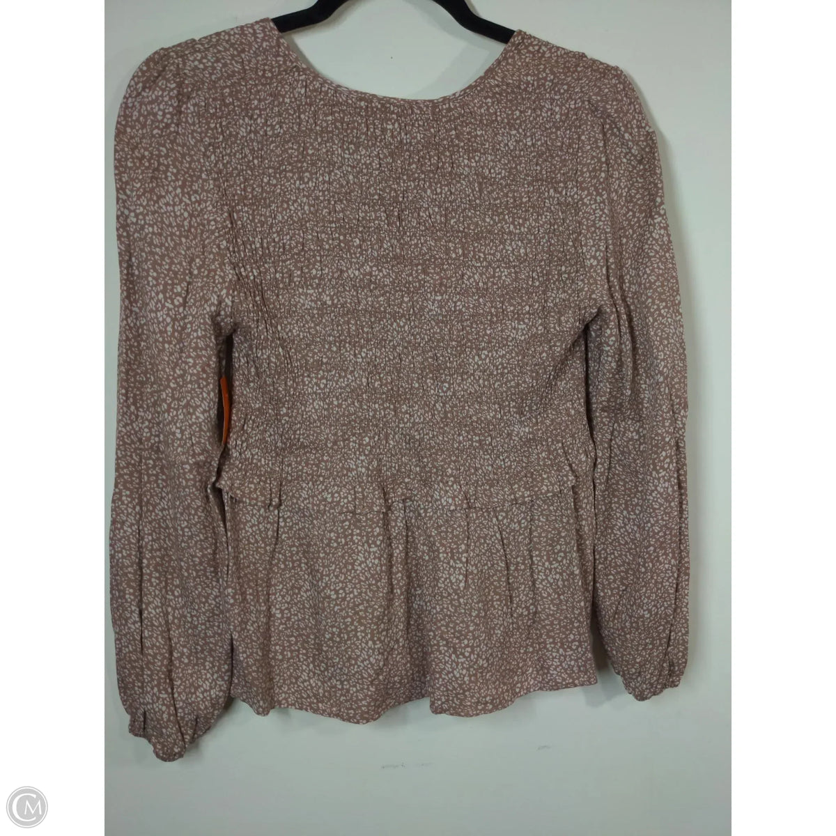 Top Long Sleeve By Urban Romantics In Tan, Size: S