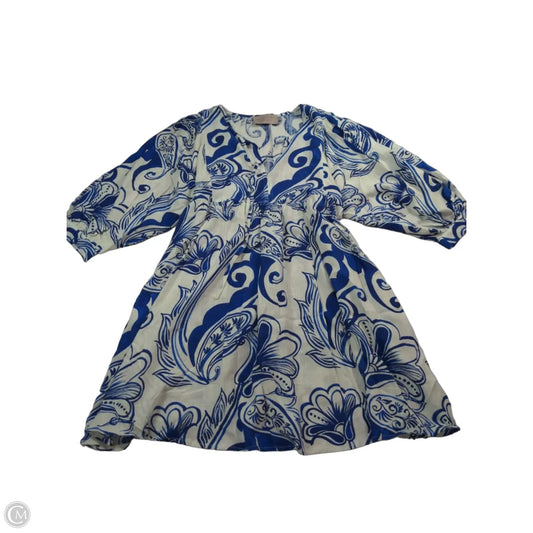 Dress Casual Short By Clothes Mentor In Blue & White, Size: S