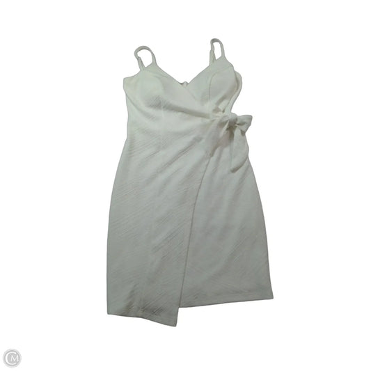 Dress Casual Short By Charlotte Russe In White, Size: S