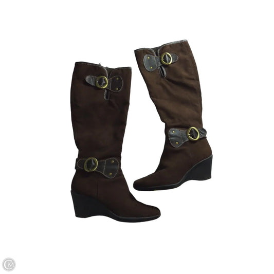 Boots Knee Heels By Clothes Mentor In Brown, Size: 6.5