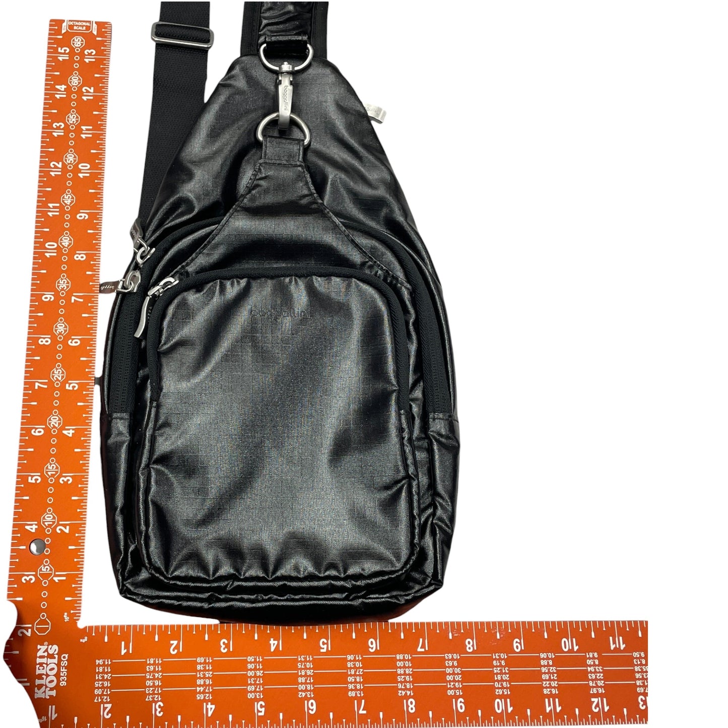 Crossbody By Baggallini, Size: Medium