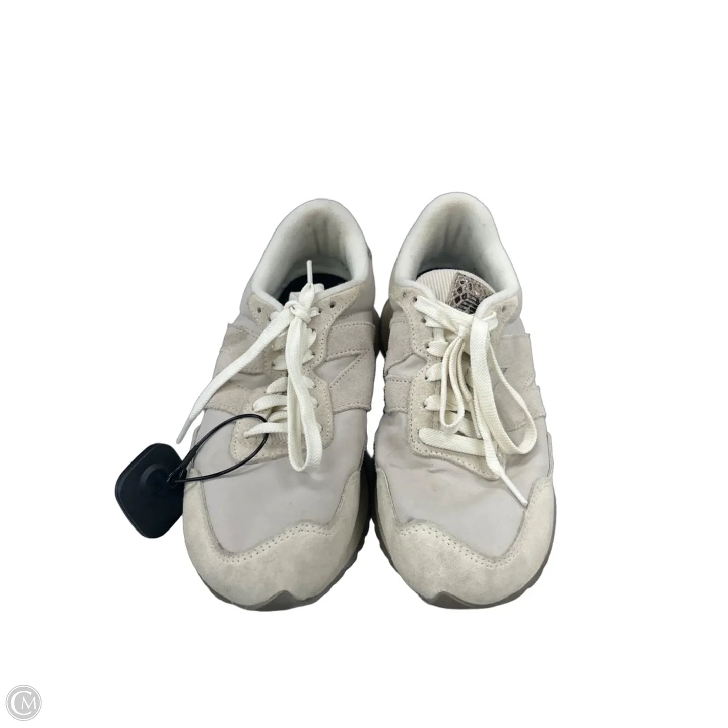 Shoes Sneakers By New Balance In Cream, Size: 8.5