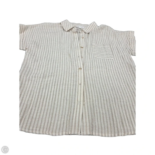 Top Short Sleeve By Blu Pepper In Tan, Size: L