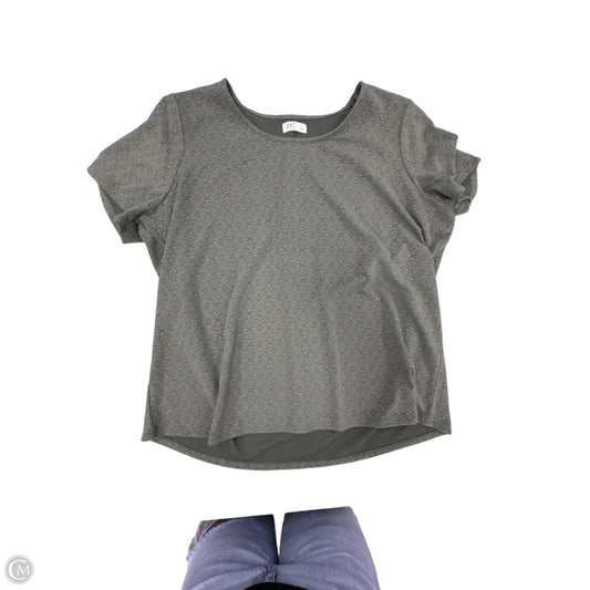 Top Short Sleeve By Maurices In Green, Size: 3x