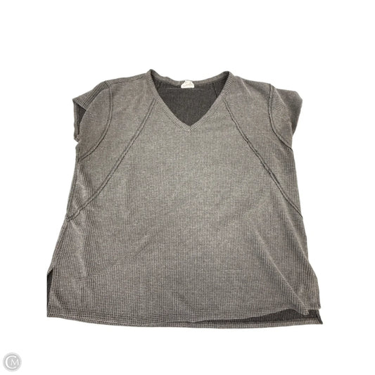 Top Short Sleeve By Andree By Unit In Grey, Size: 2x