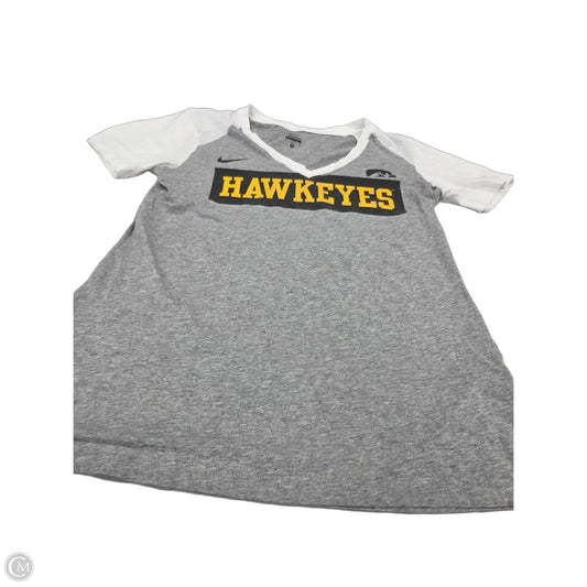 Top Short Sleeve By Nike In Grey, Size: M
