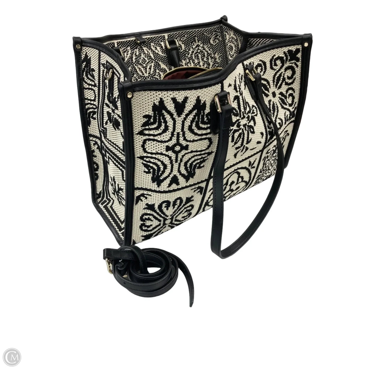 Tote By Cmb, Size: Large