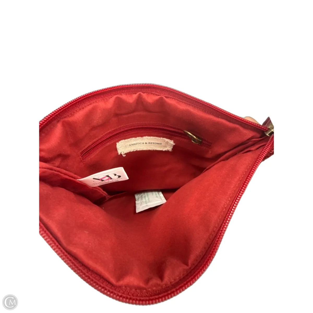 Wristlet By America & Beyond, Size: Medium