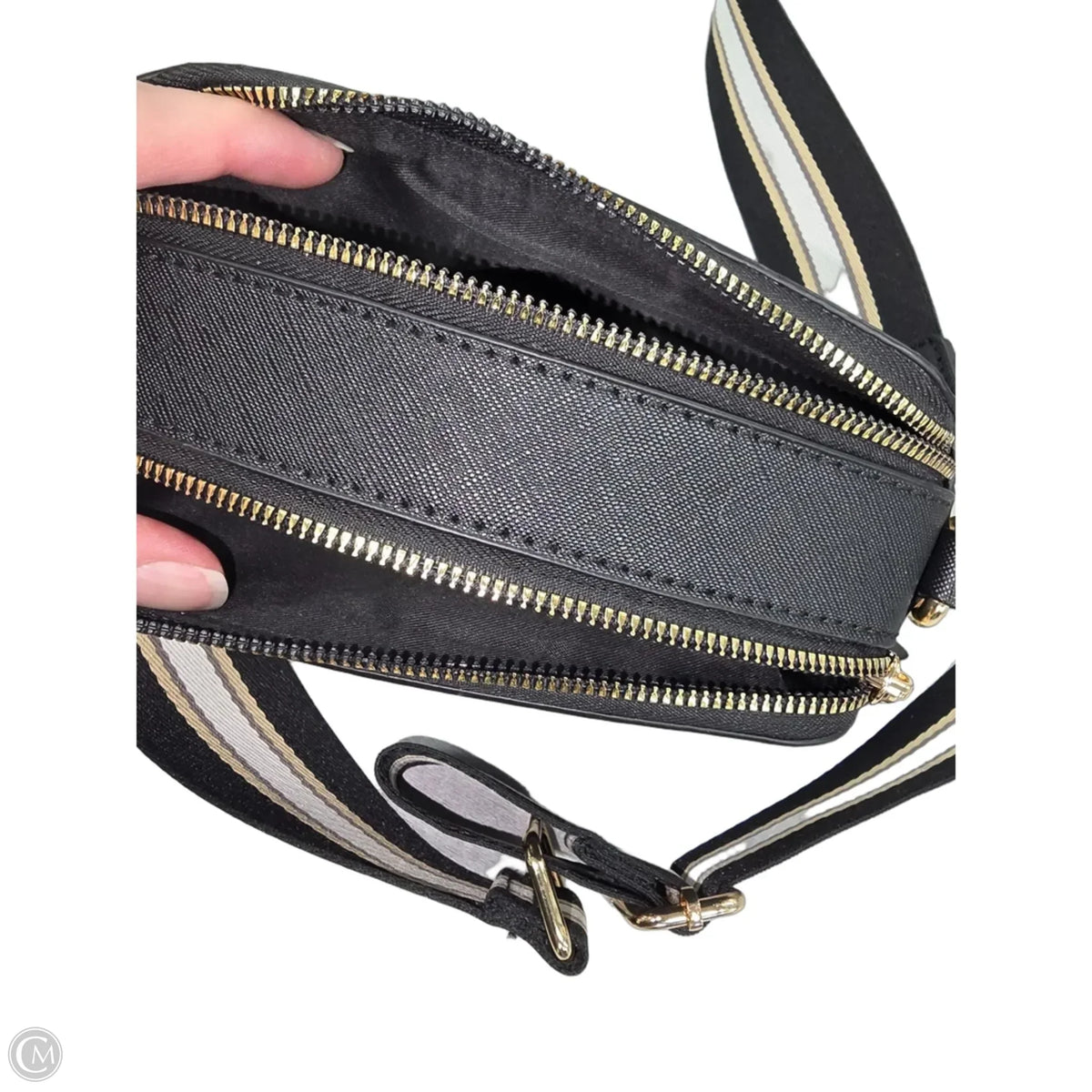Crossbody By Cme, Size: Small