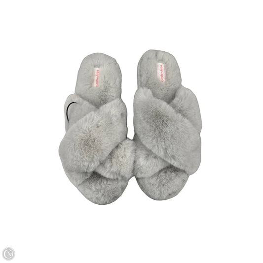Slippers By Easy Spirit In Grey, Size: 9.5