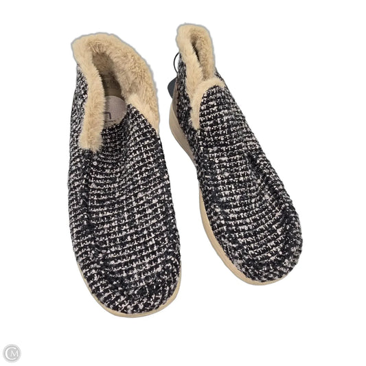 Shoes Flats By Hey Dude In Black & Brown, Size: 7