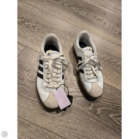 Shoes Flats By Adidas In White, Size: 7