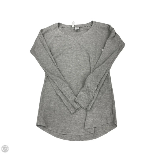 Top Long Sleeve By Full Tilt In Grey, Size: L
