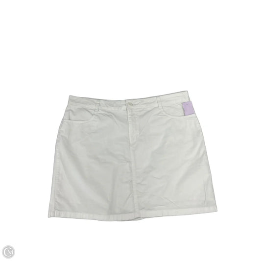 Skort By St Johns Bay In White, Size: 16