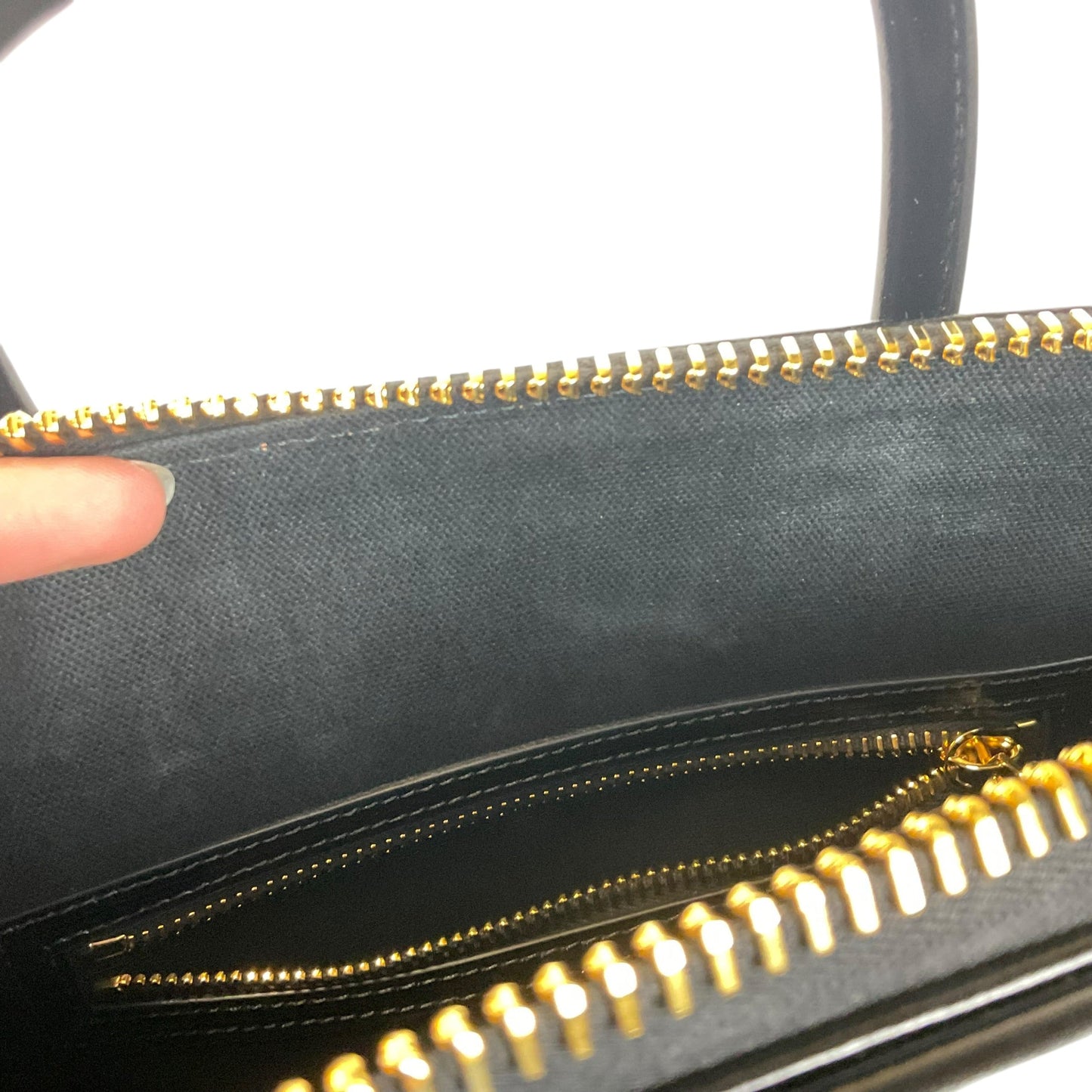 Handbag Luxury Designer By Givenchy, Size: Medium