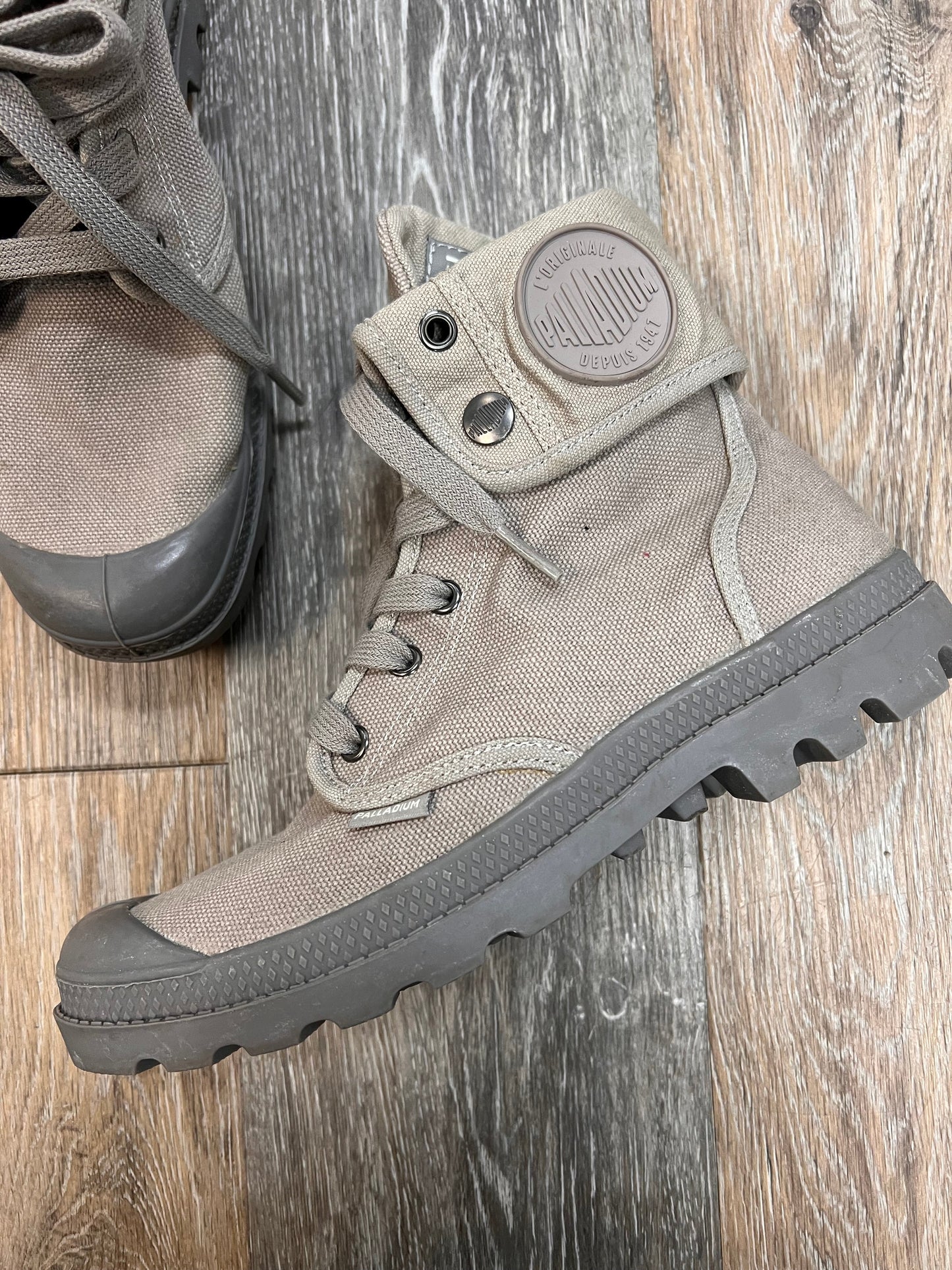 Boots Ankle Heels By Palladium  Size: 8.5