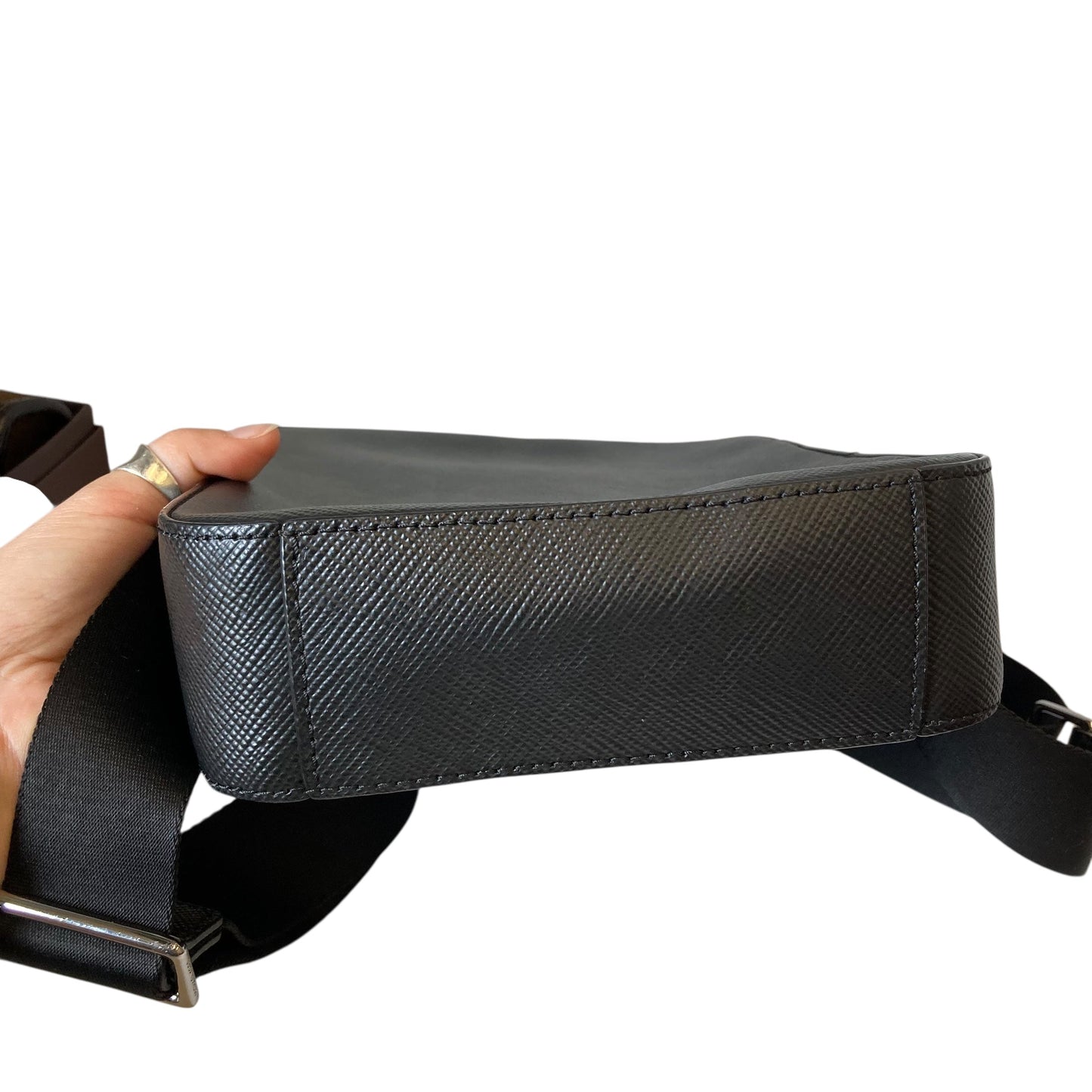 Crossbody Designer By Michael Kors In Black, Size:Medium