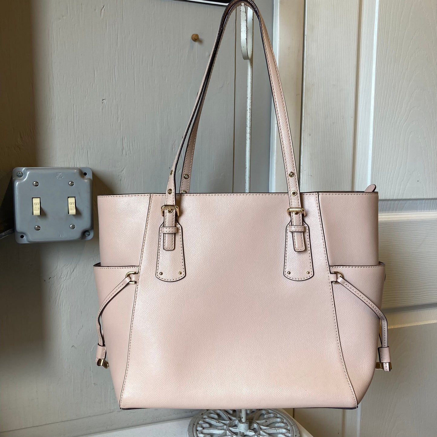 Handbag Designer By Michael Kors In Pink, Size:Large