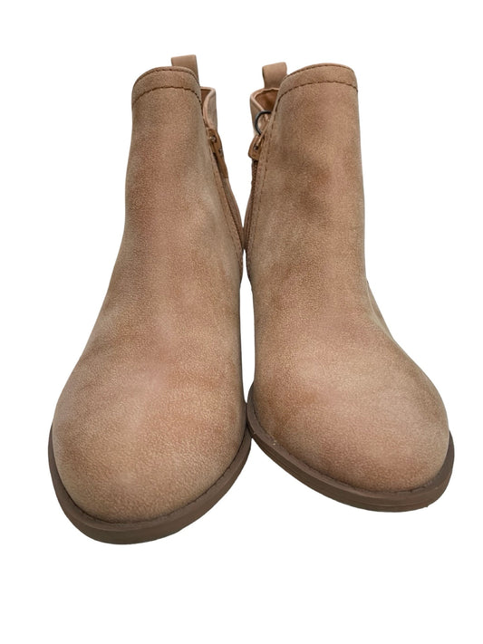 Boots Ankle Heels By Guess In Tan, Size:8.5