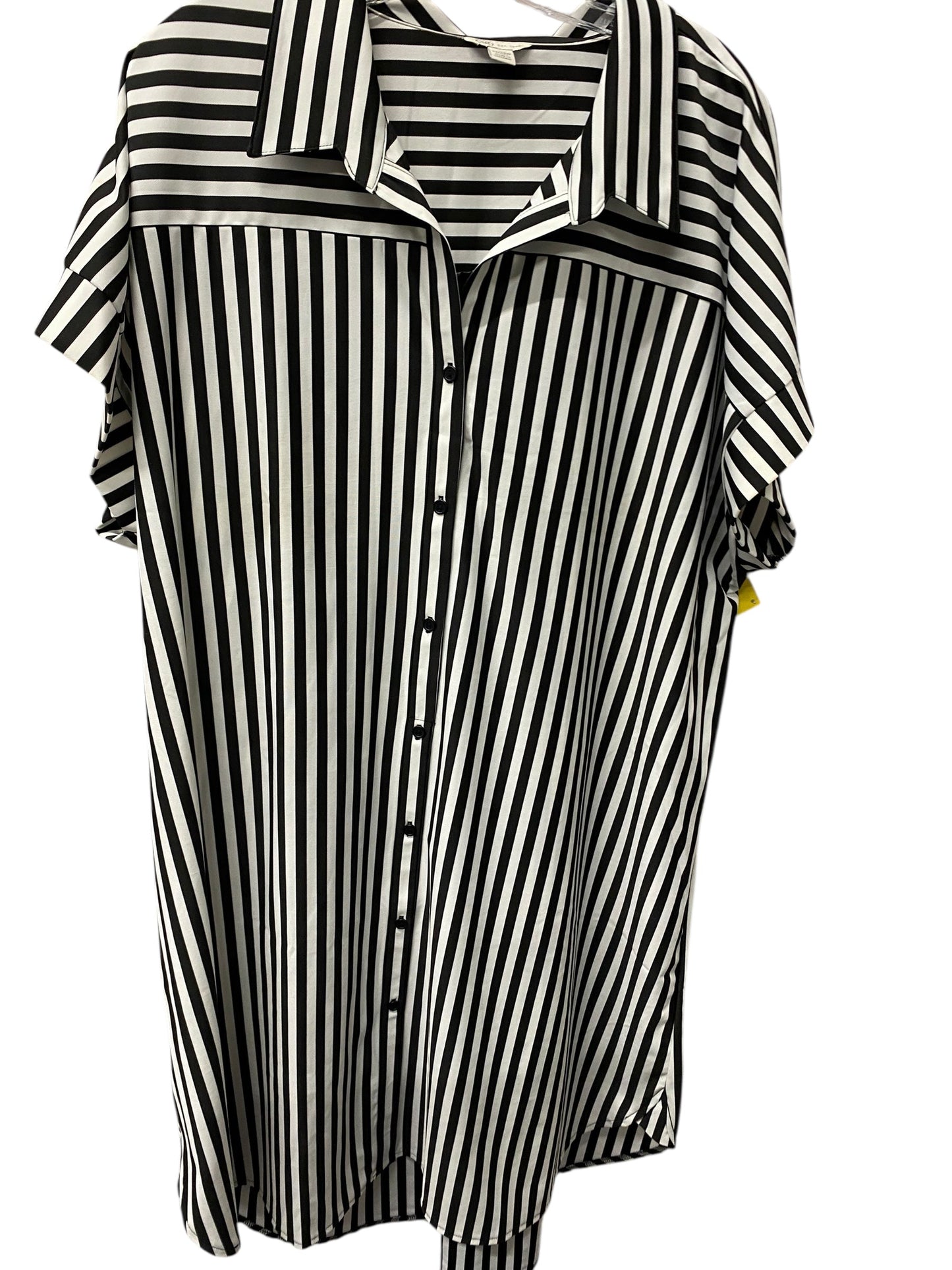 Dress Casual Short By Cato In Black & White, Size:3