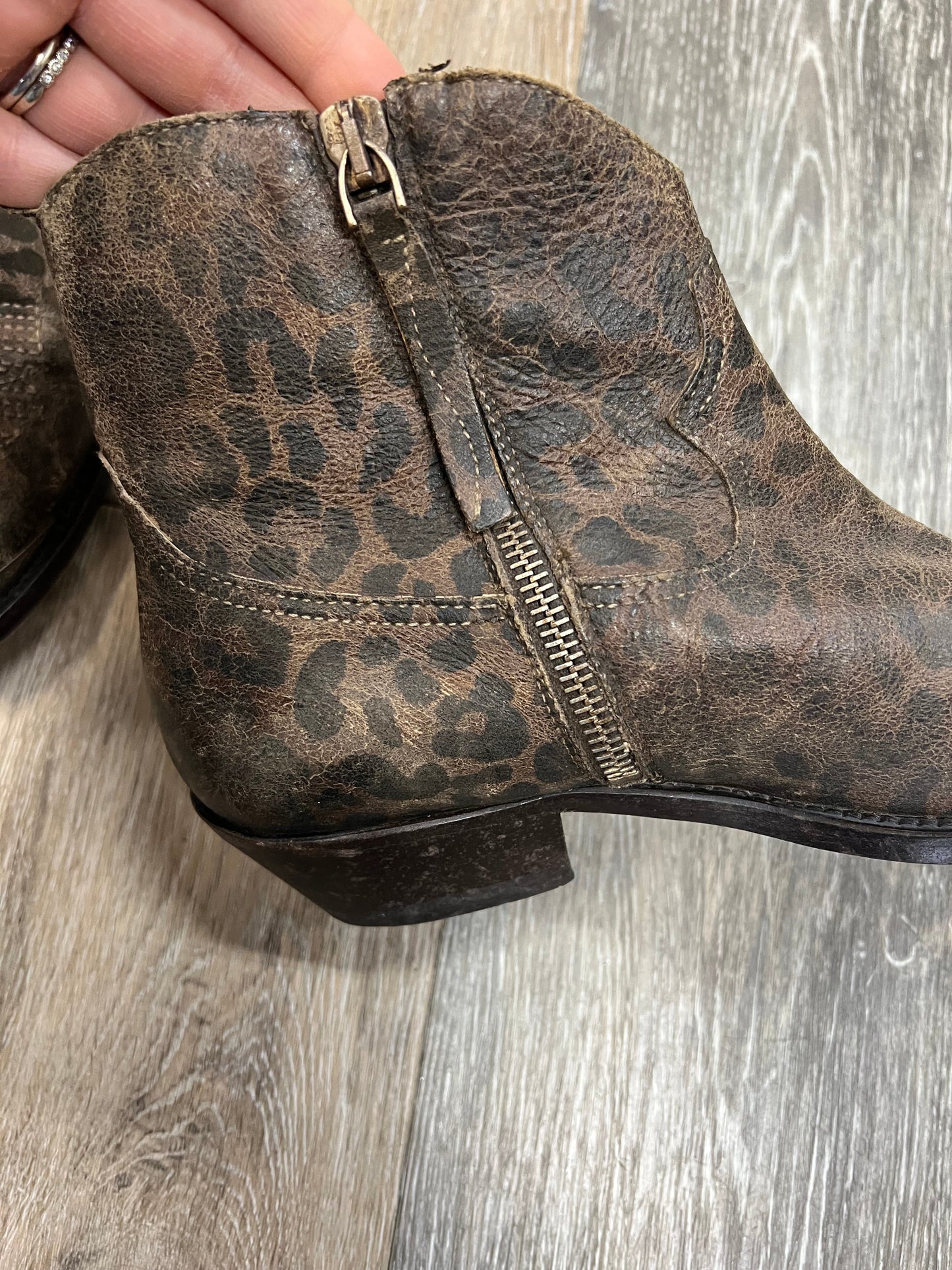 Boots Luxury Designer By Golden Goose In Animal Print, Size: 7 (37)