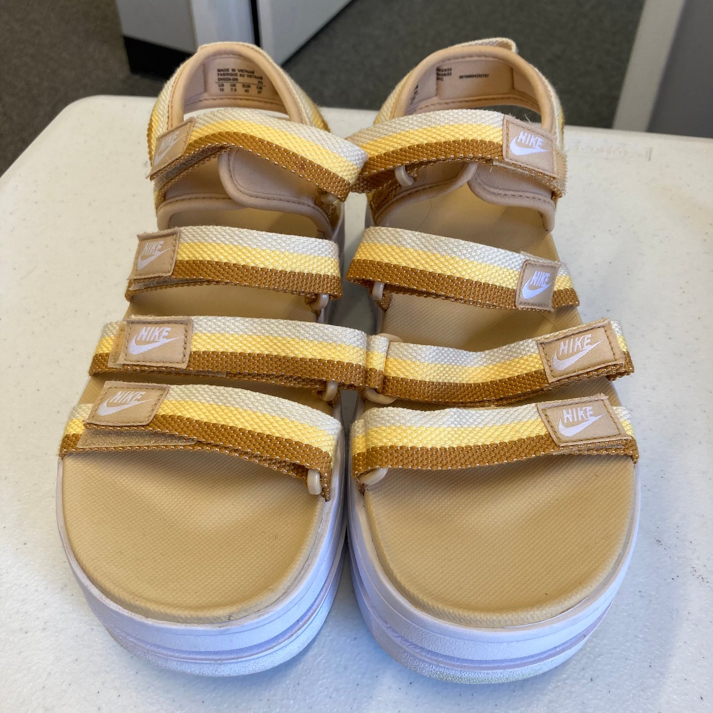 Sandals Heels Platform By Nike Apparel In Yellow, Size:10