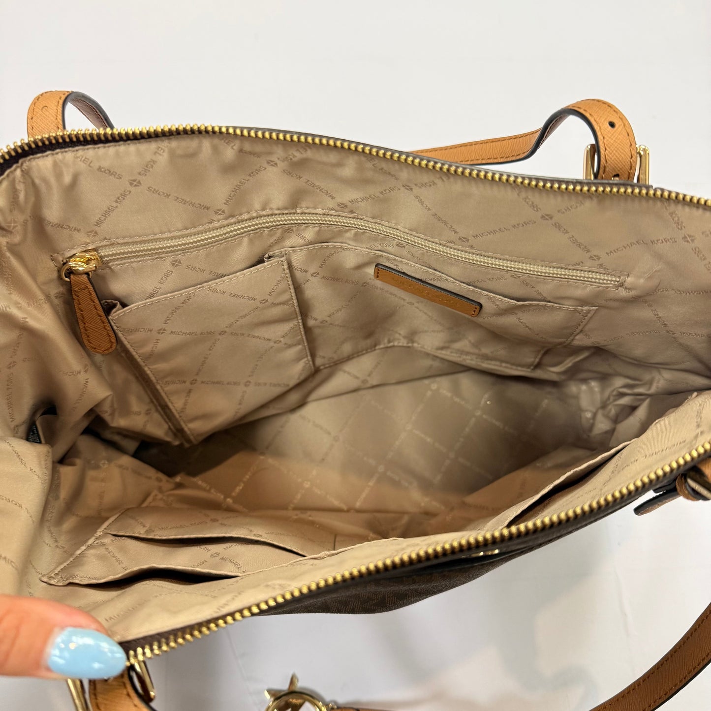 Handbag Designer By Michael By Michael Kors, Size: Large