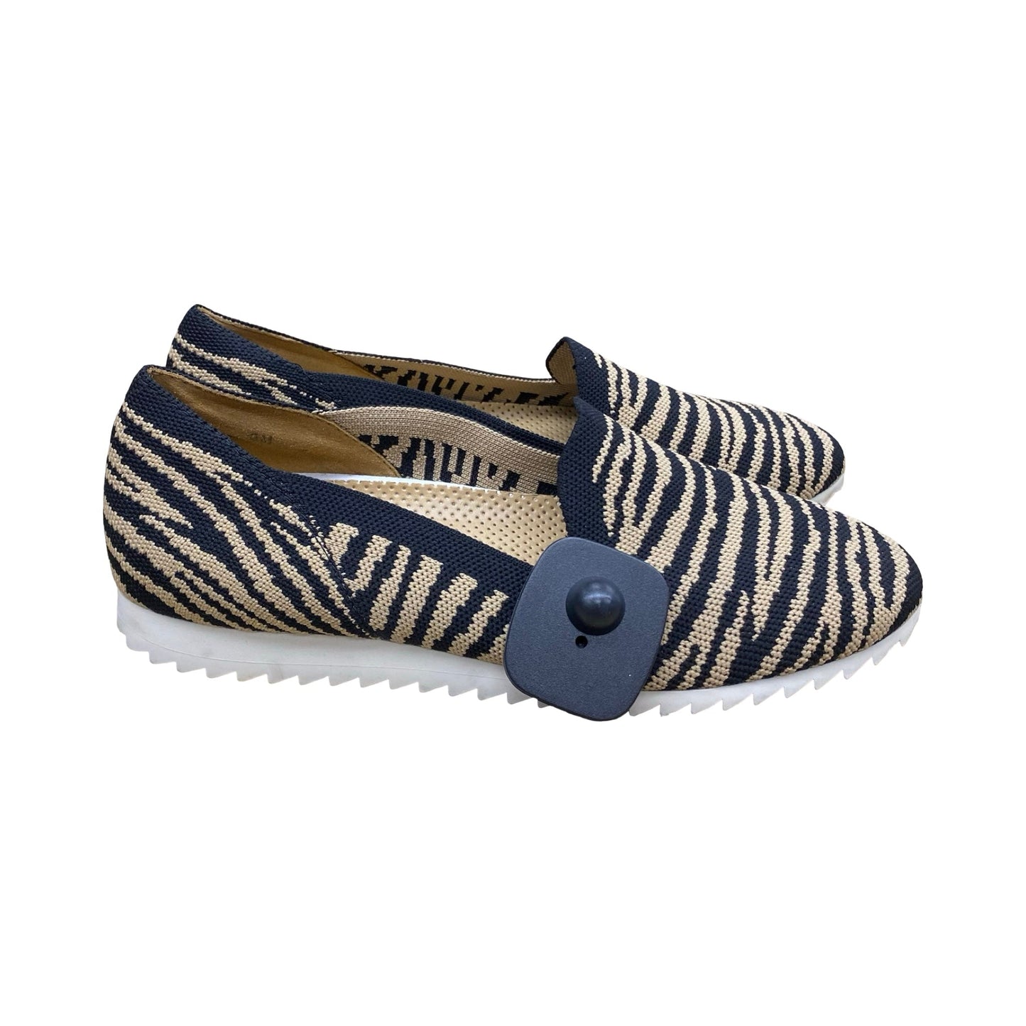 Shoes Flats By Vaneli In Striped Pattern, Size:8