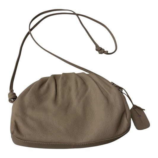 CROSSBODY LEATHER In BEIGE, Size: SMALL