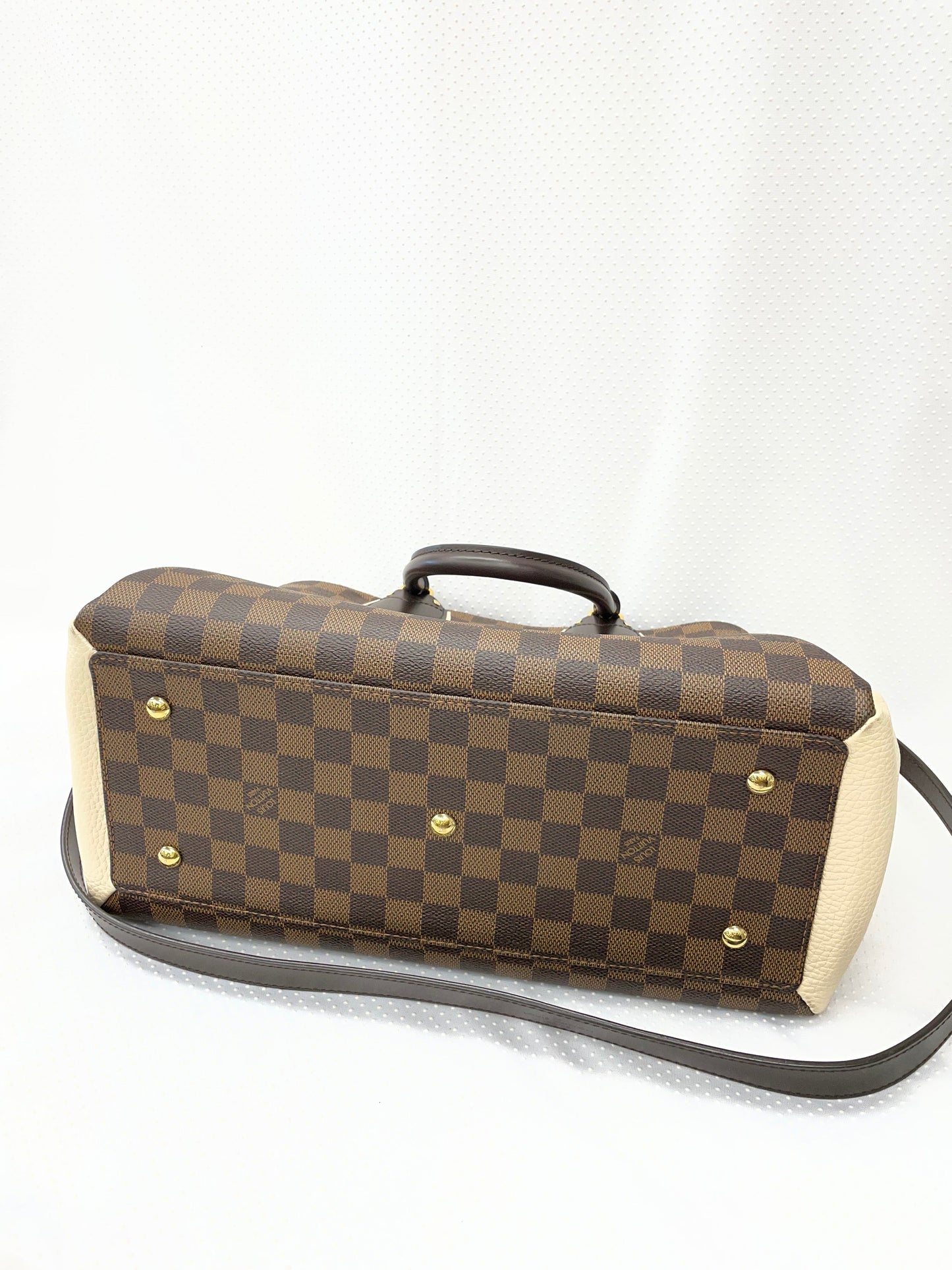 Handbag Luxury Designer By Louis Vuitton In Brown & Cream, Size:Medium