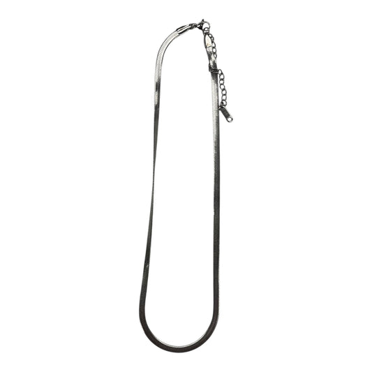Necklace Chain By Clothes Mentor In Gold