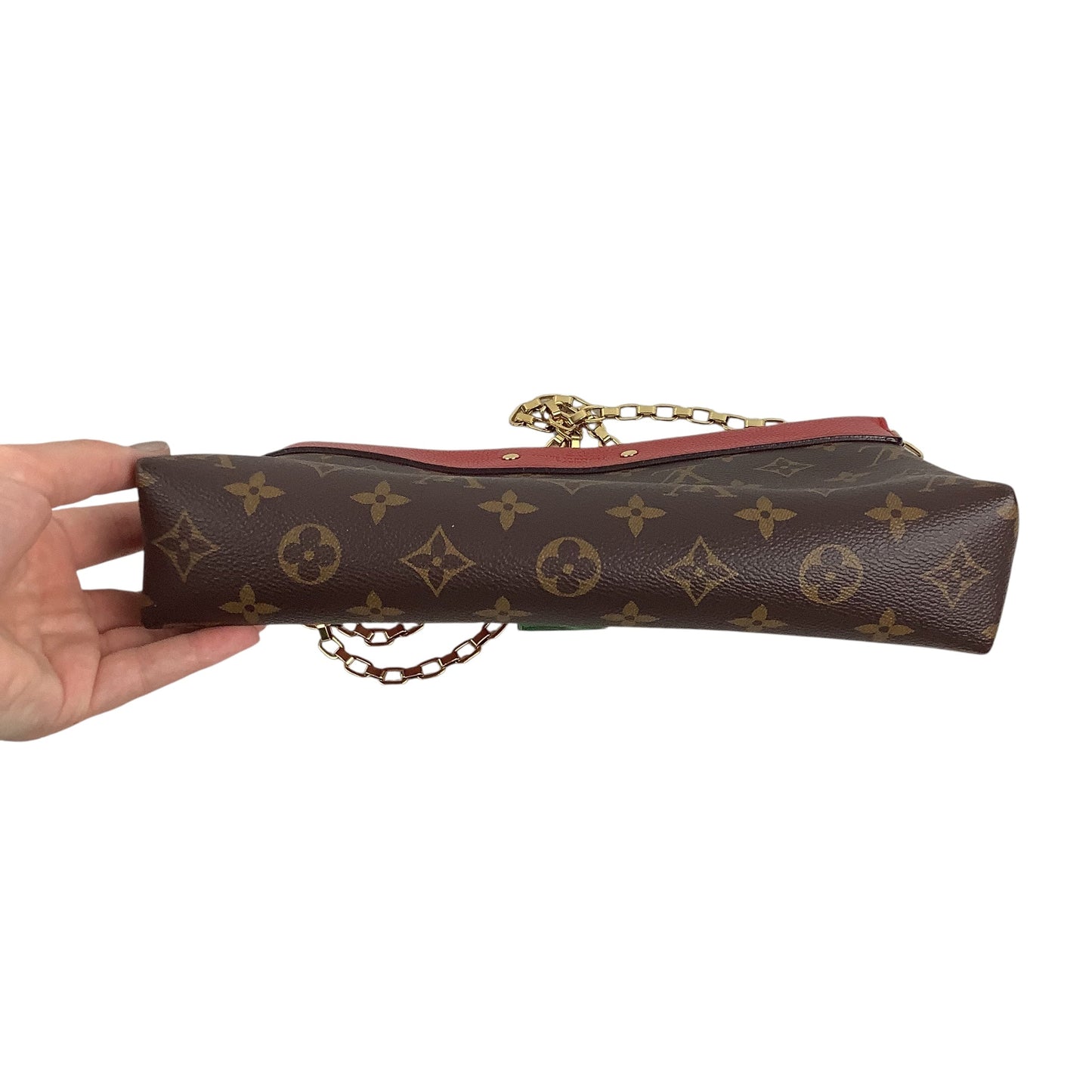 Crossbody Luxury Designer By Louis Vuitton, Size: Medium