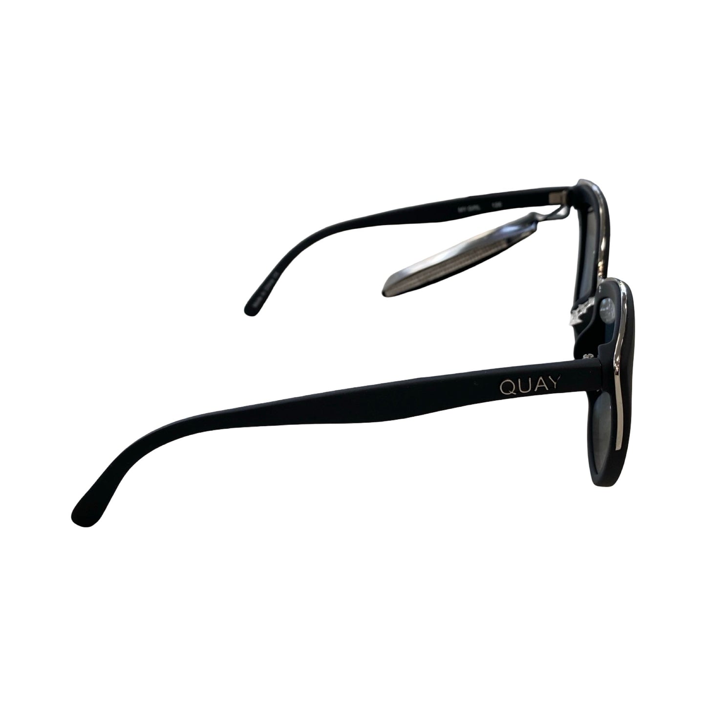 Sunglasses By Quay In Black, Size:
