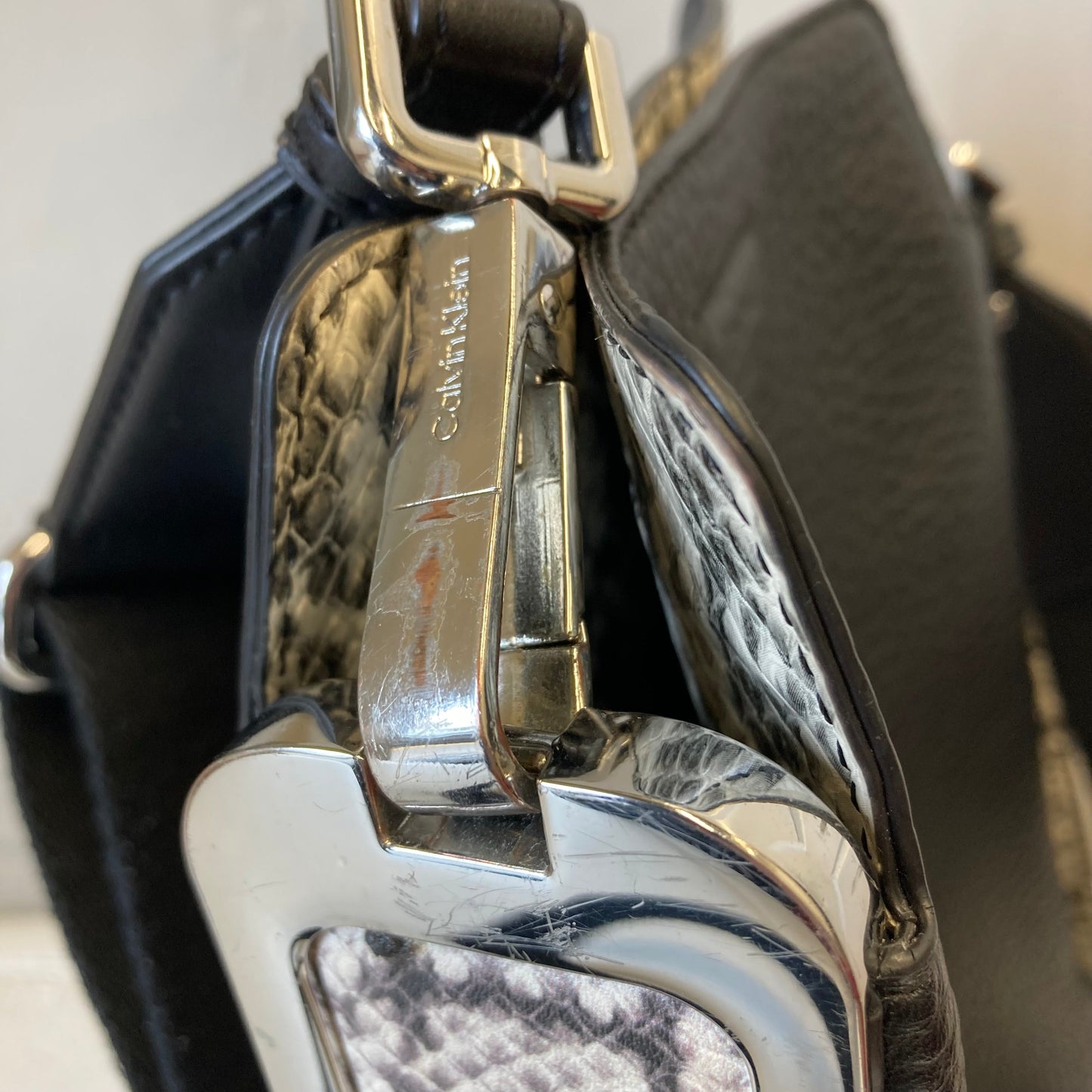 Crossbody Leather By Calvin Klein In Animal Print, Size:Small