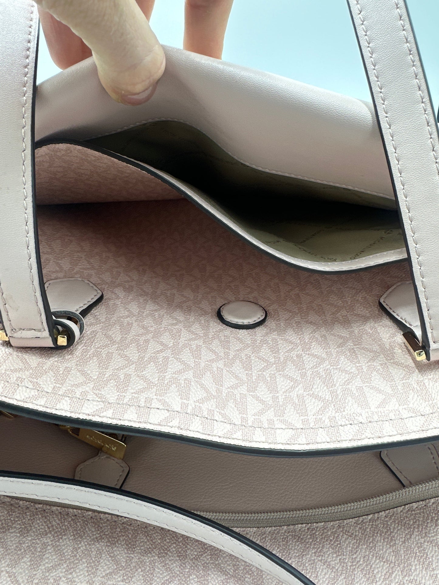 Handbag Designer By Michael Kors