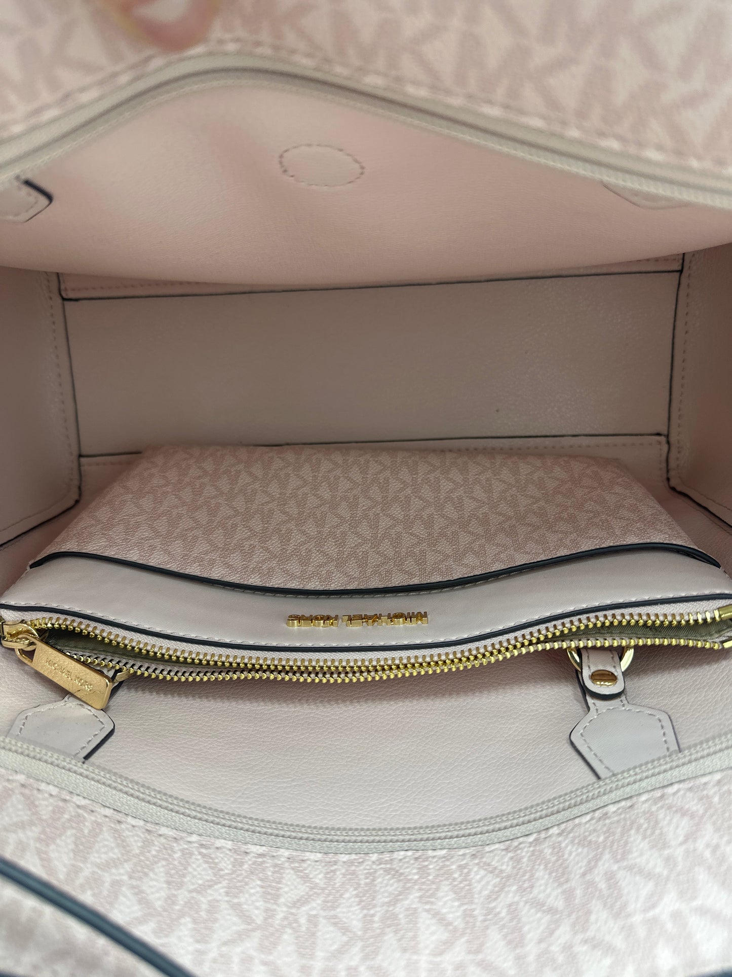 Handbag Designer By Michael Kors