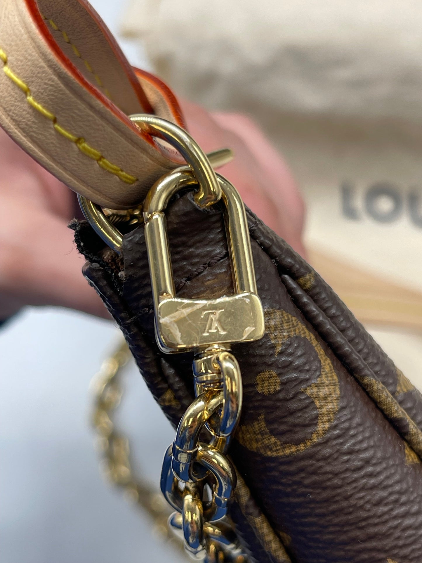 Handbag Luxury Designer By Louis Vuitton, Size: Small