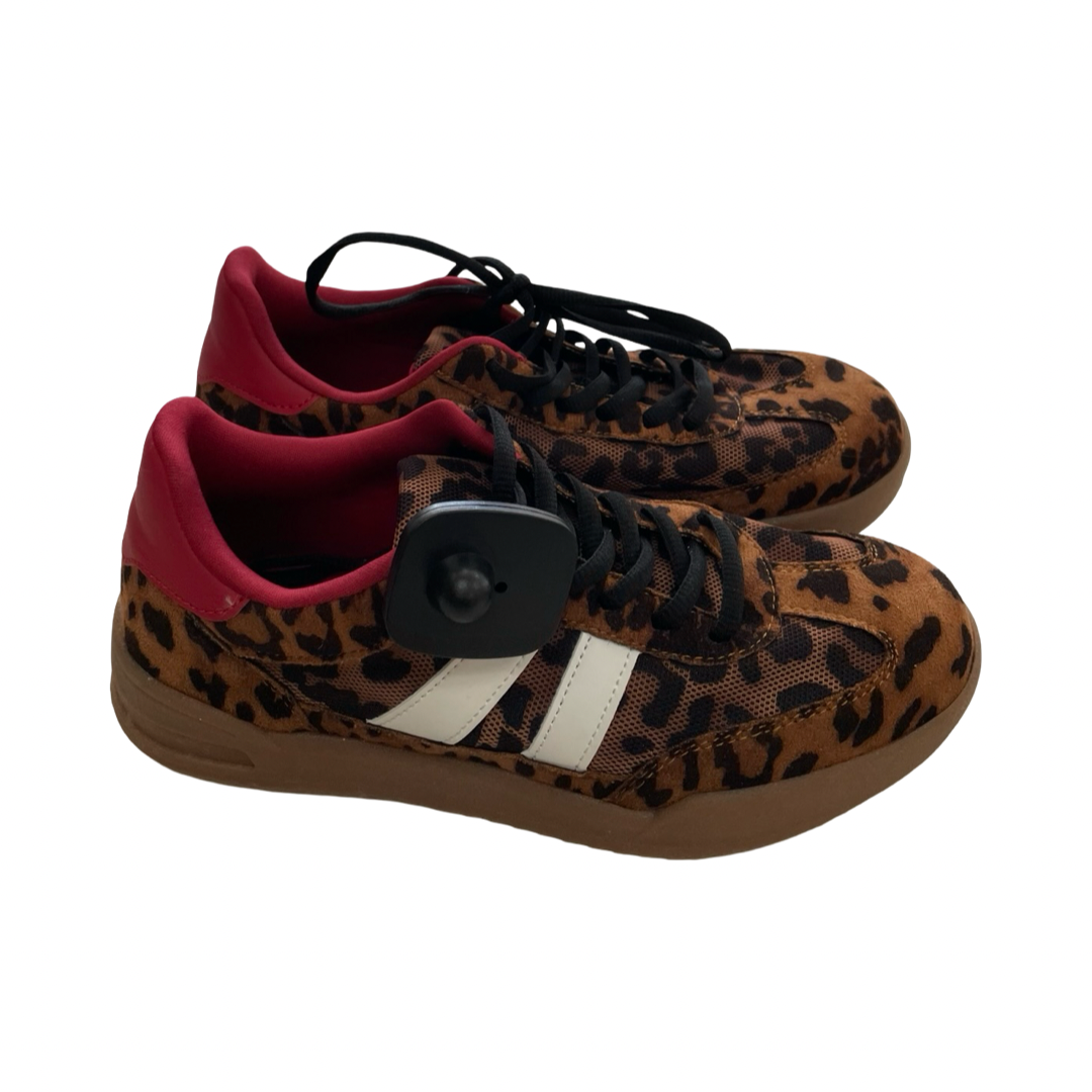 Shoes Athletic By Cmc In Animal Print, Size:7