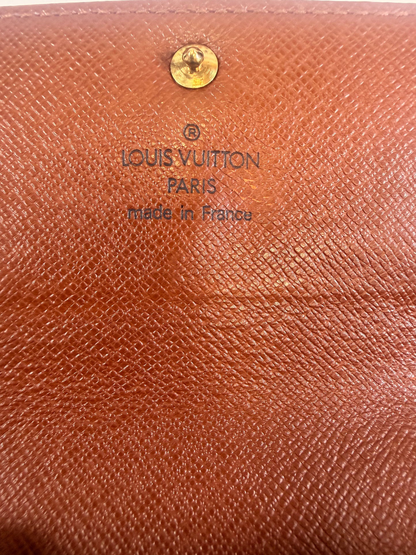 Wallet Luxury Designer By Louis Vuitton, Size: Medium