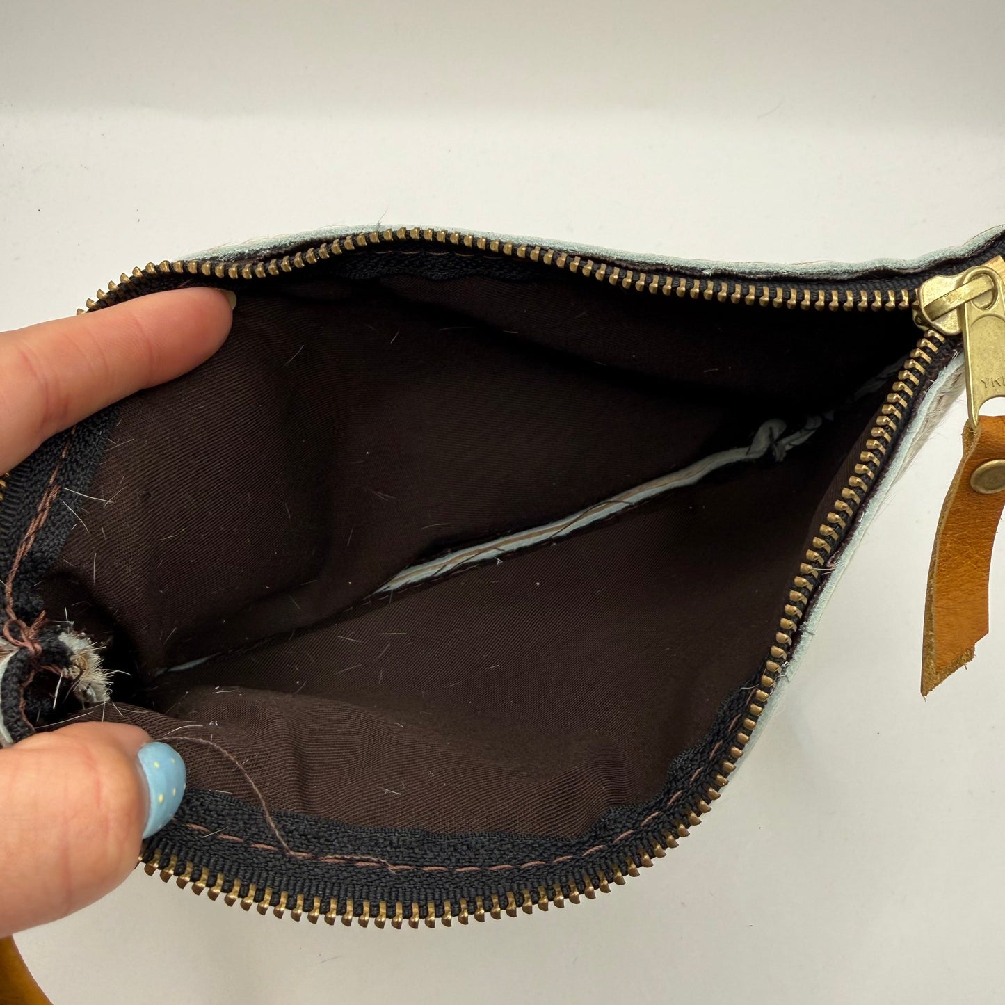 Wristlet By Clothes Mentor, Size: Medium